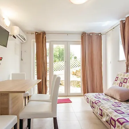 Debeli 02 Apartmán *